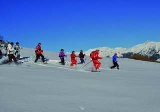  精彩的户外活动属于您 